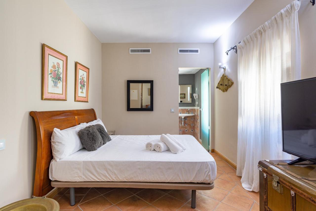 Hotel Albaicin Coin Bagian luar foto