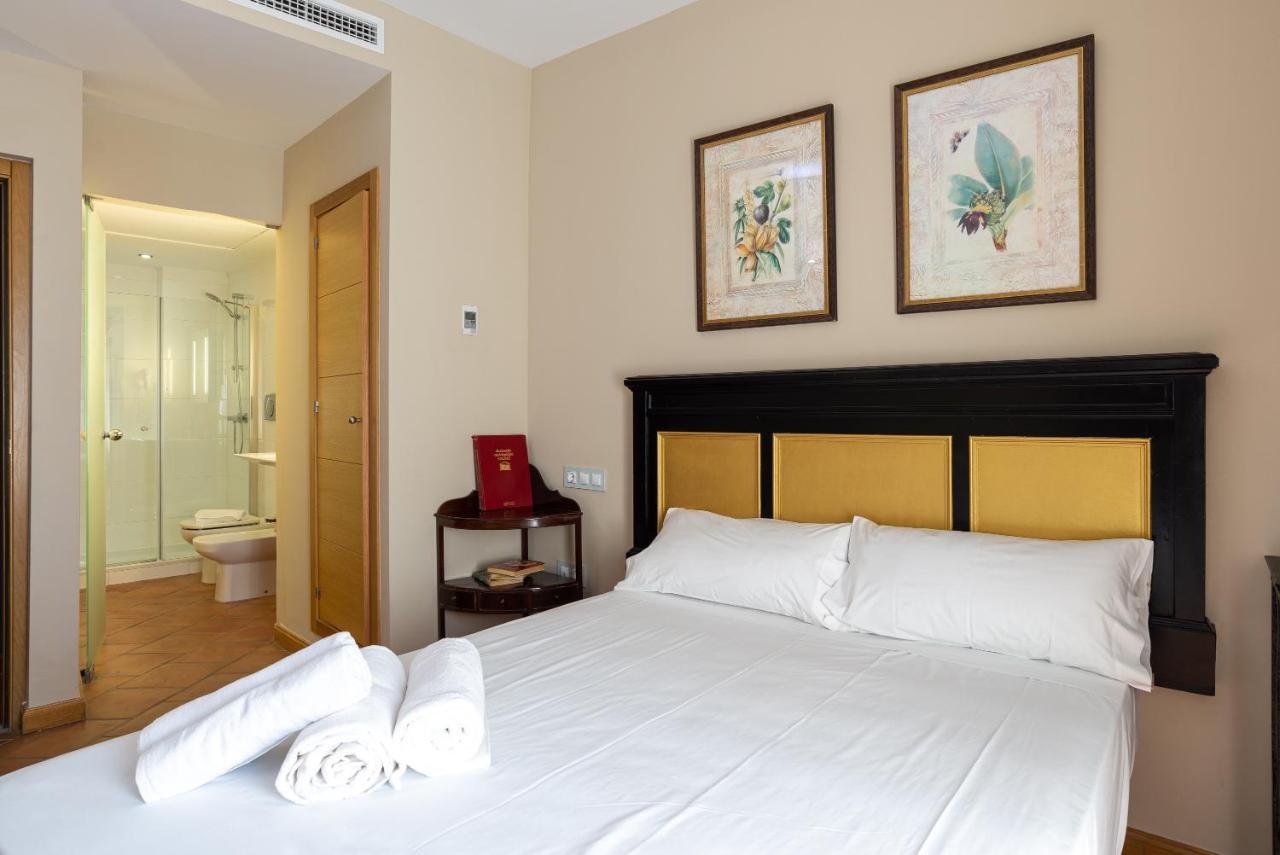 Hotel Albaicin Coin Bagian luar foto