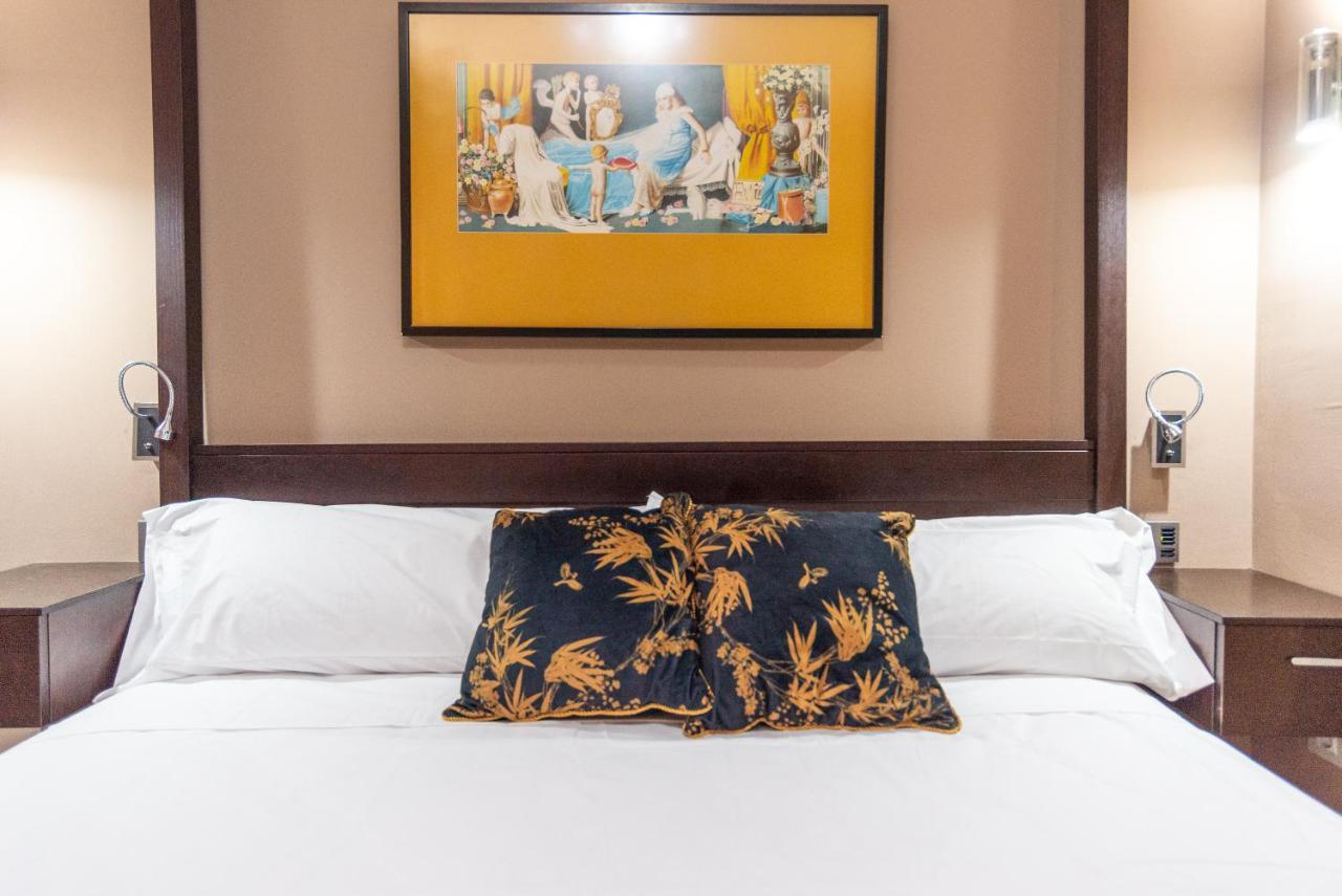 Hotel Albaicin Coin Bagian luar foto